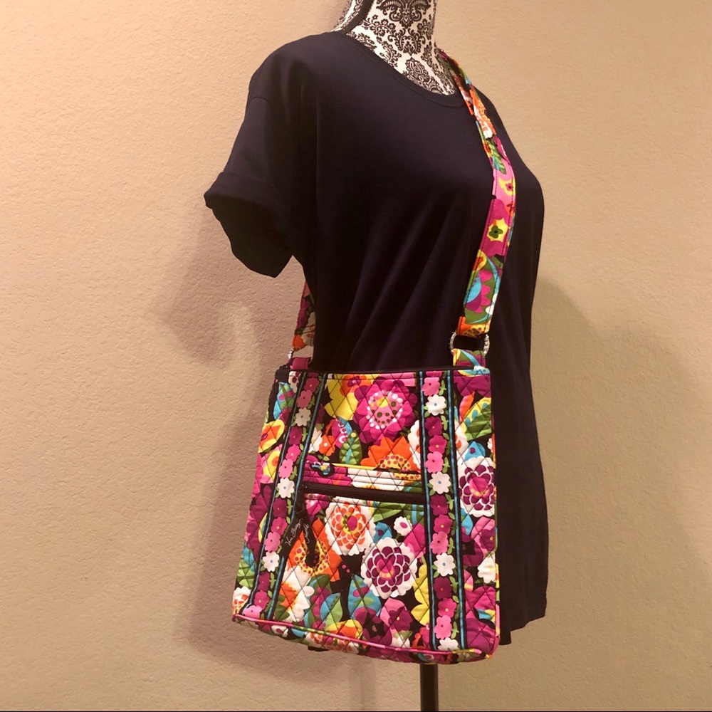 Vera Bradley Crossbody in Va Va Bloom (Retired)